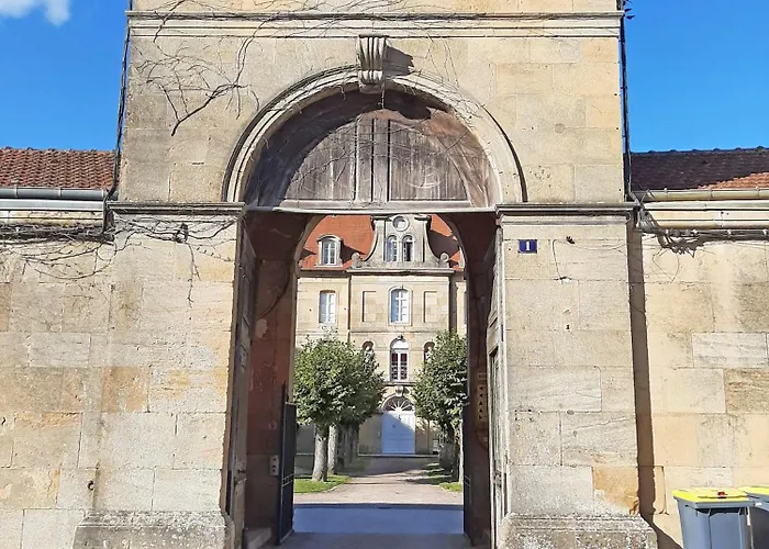 Apartment Les Carmes