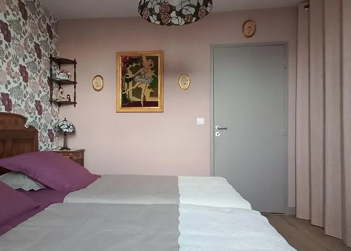 Les Carmes Apartment *