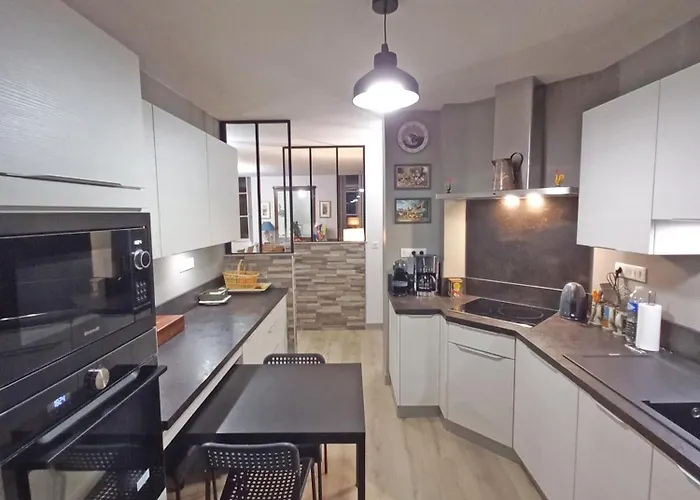 Les Carmes Apartment *